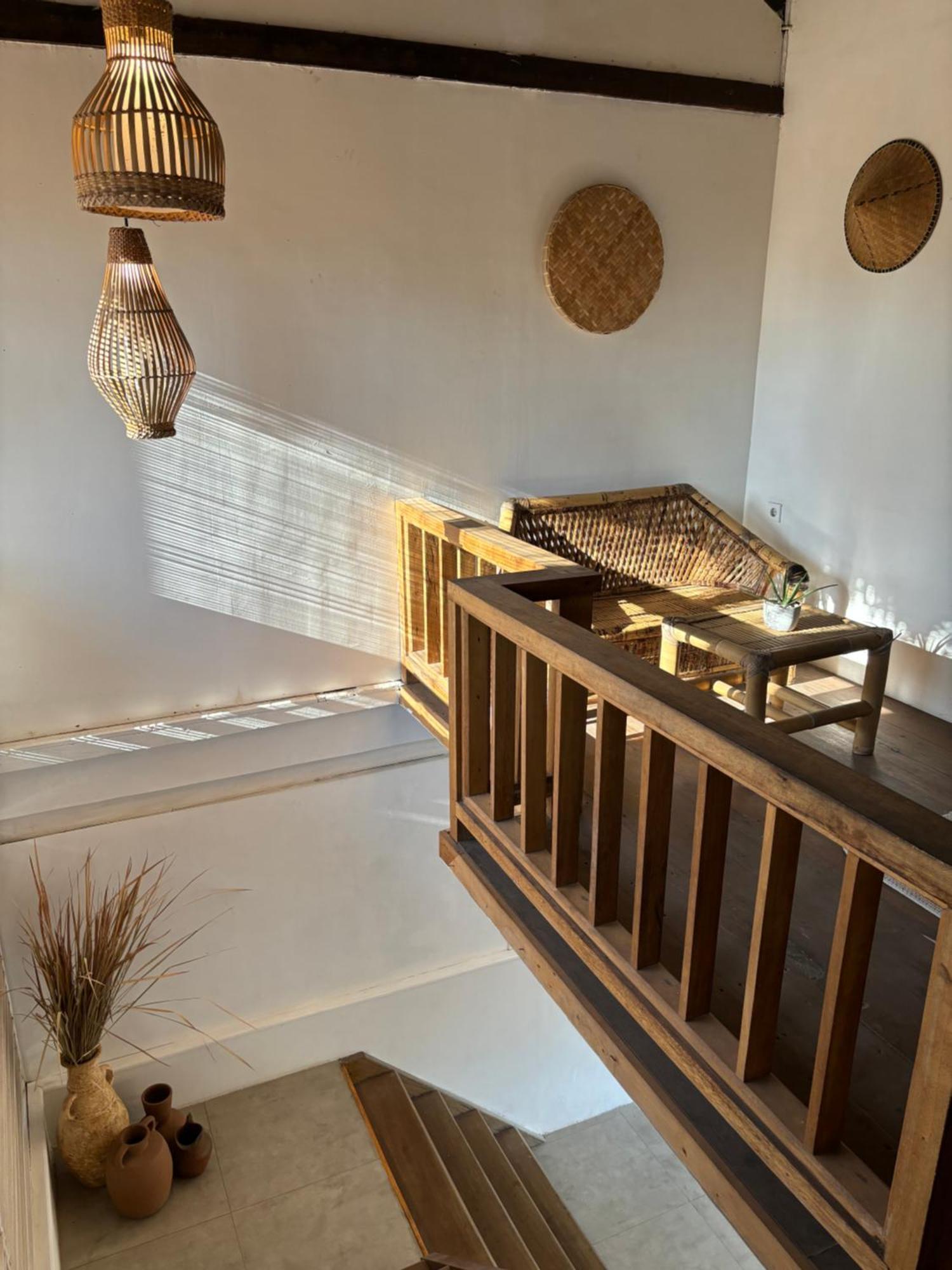 Villa Tiga Гили Еър Екстериор снимка